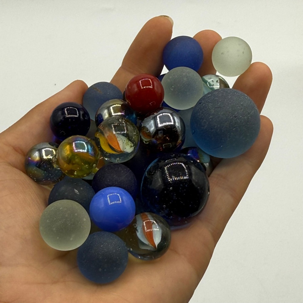 Vintage Glass Marbles Lot Mixed Sizes Blue Clear Cat Eye Shooters Frosted 37pc - Picture 10 of 10